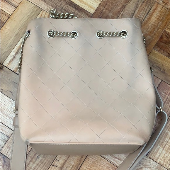 Chanel Nude Diamond Pattern bucket Bag. - Picture 7 of 7